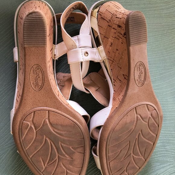 White Eurosoft sandals by Sofft, size 8 1/2 - Picture 6 of 8